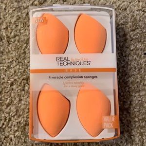 NIB Real Techniques 4 Miracle Complexion Sponges